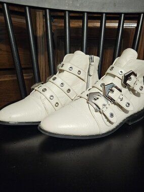 Sol Sana White Leather Buckle Moto Ankle Boots Size 40